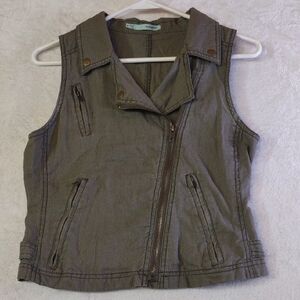 Maurices Brown Sleeveless Zip Up Vest, With Side Pockets